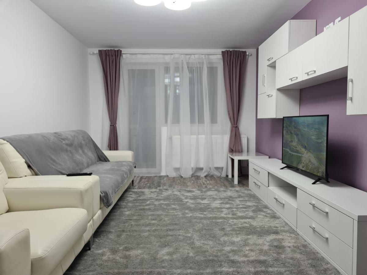 Apartament Apartament Terra Targoviste Zewnętrze zdjęcie