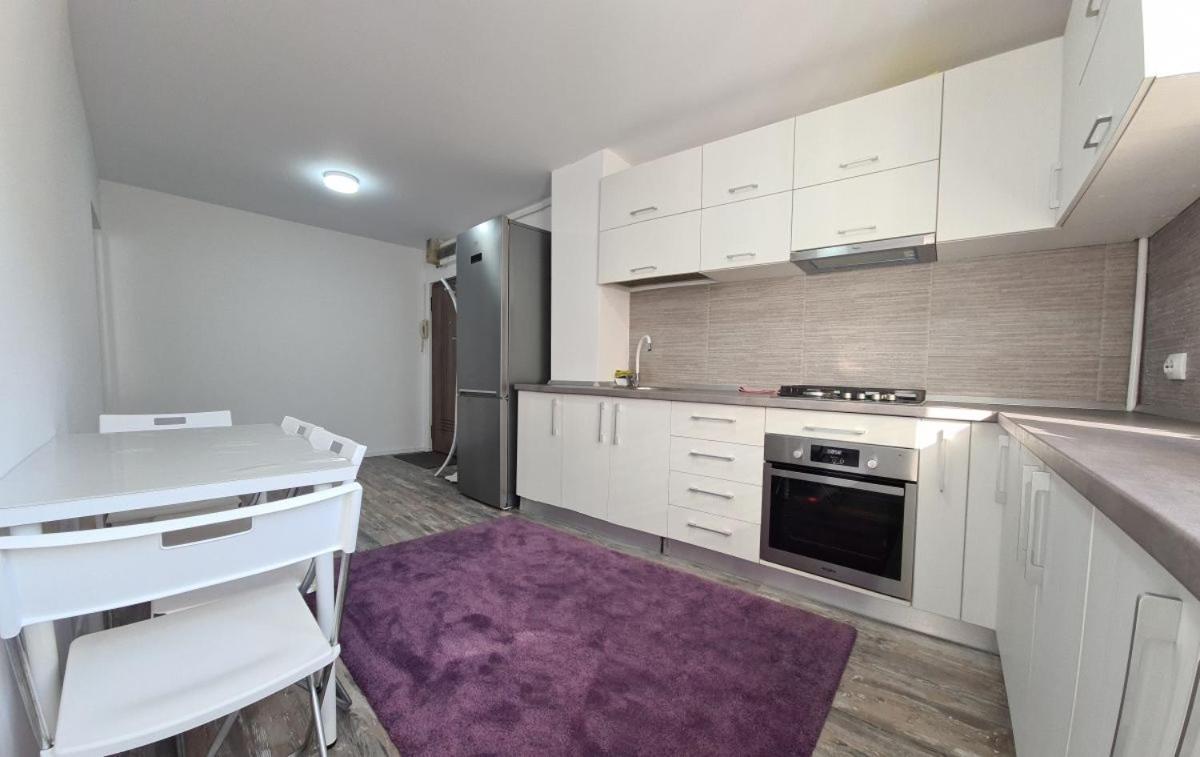 Apartament Terra Targoviste Zewnętrze zdjęcie